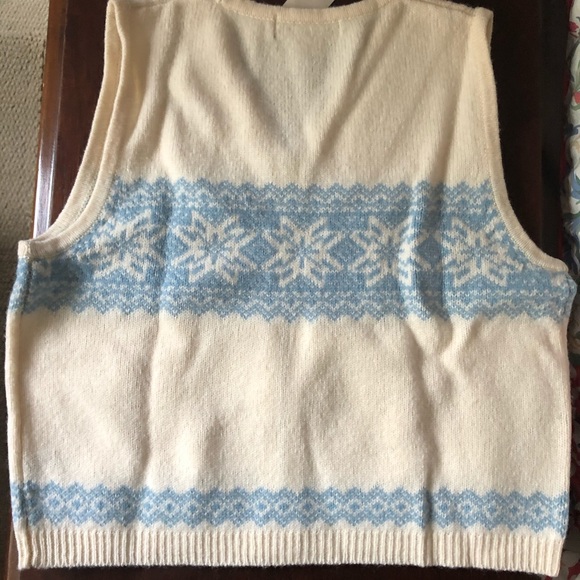 AKA Lambs  Wool vest - Picture 3 of 3